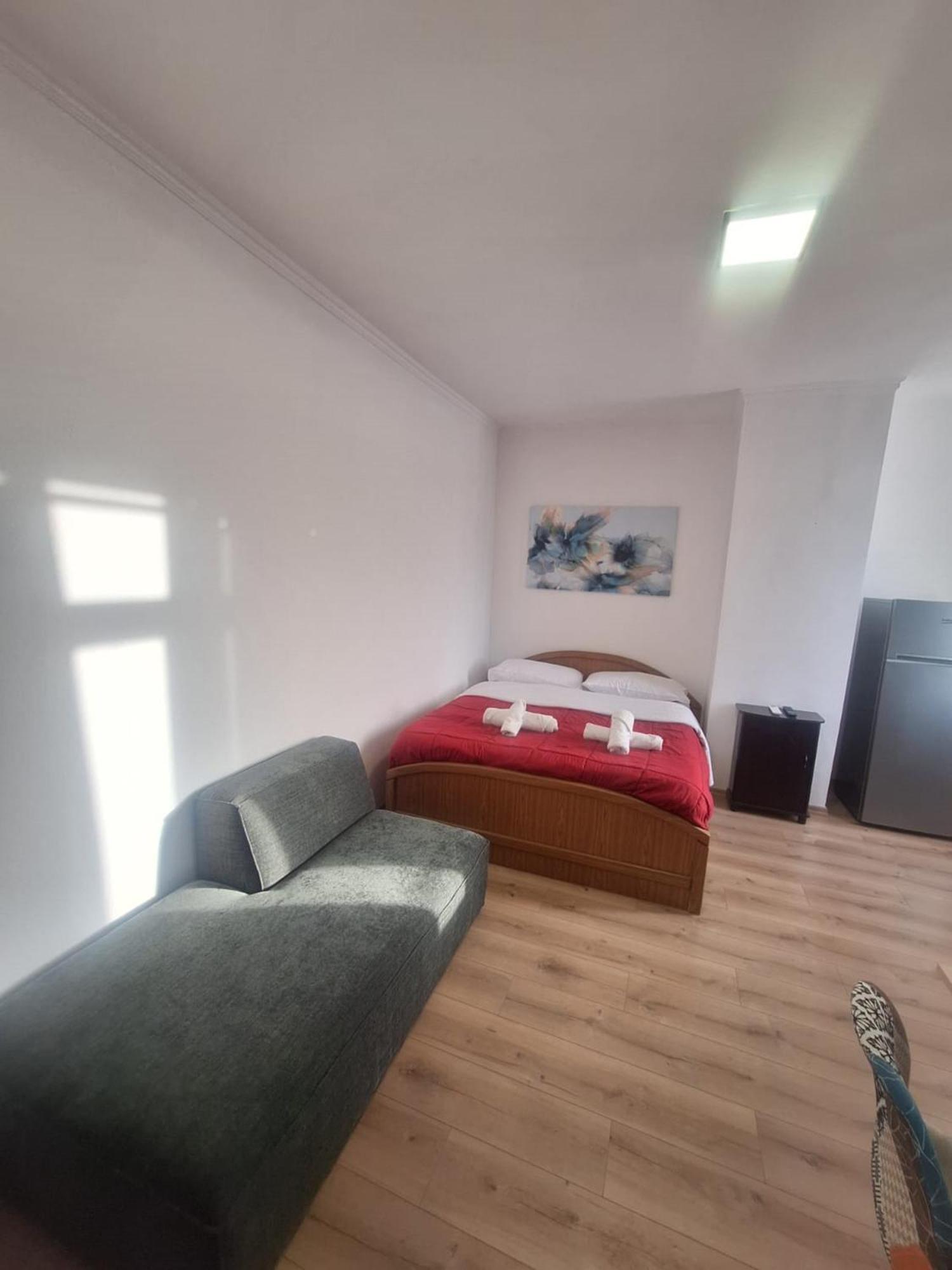 Albania Apartment Comfort Near Tirana City Center Ngoại thất bức ảnh